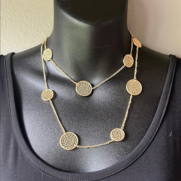 Gold finish Jewelry Set- necklace, bracelets, pendant - Picture 3 of 15